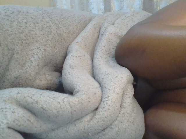 Shantell live cam on BongaCams