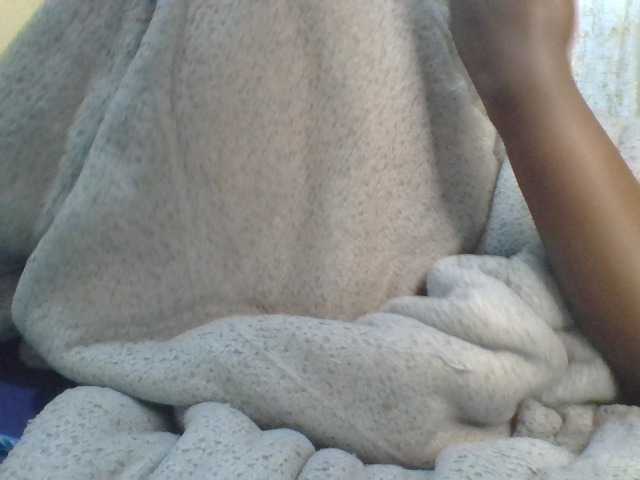 Shantell live cam on BongaCams