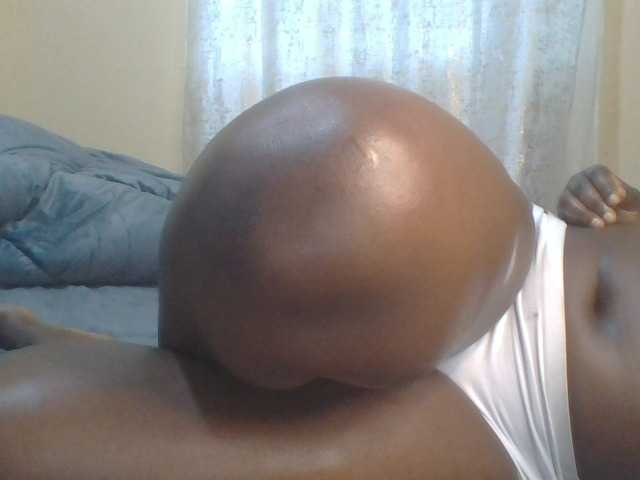 Shantell live cam preview