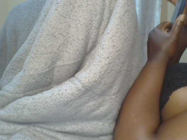 Shantell live cam on BongaCams