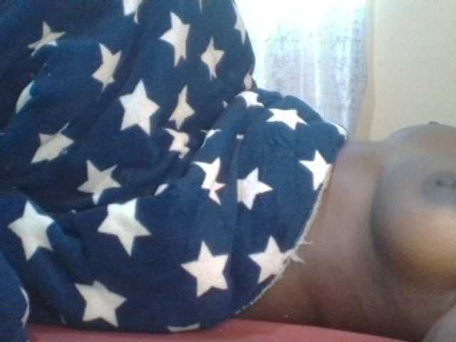 Shantell live cam on BongaCams