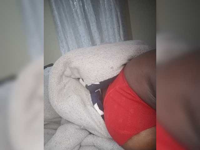 Shantell live cam on BongaCams