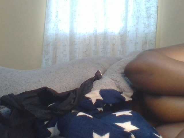 Shantell live cam on BongaCams