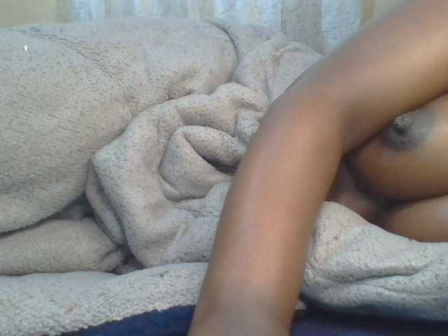 Shantell live cam on BongaCams