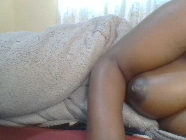 Shantell live cam preview