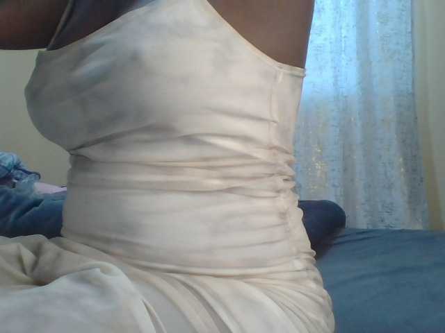 Shantell live cam on BongaCams