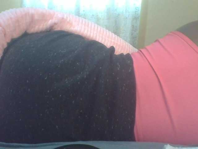 Shantell live cam on BongaCams