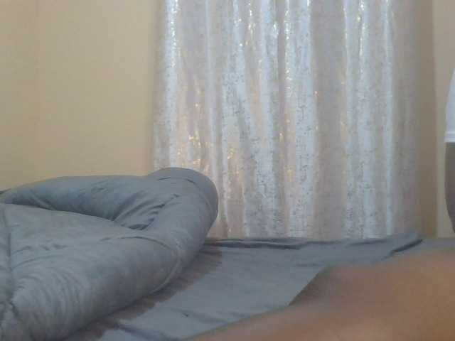 Shantell live cam preview