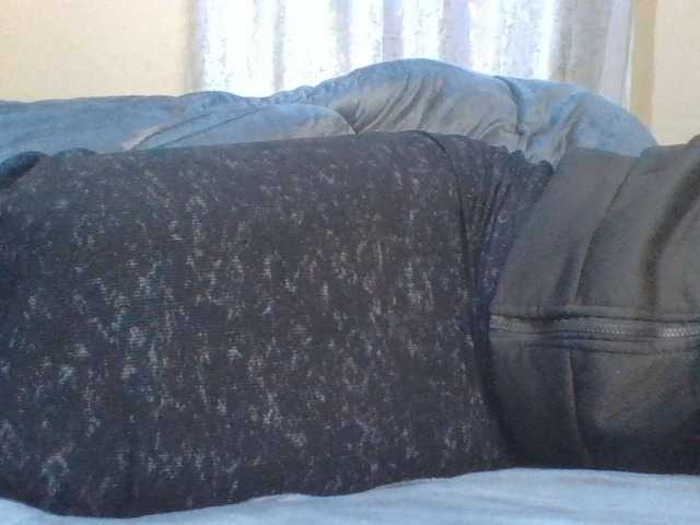 Shantell live cam preview