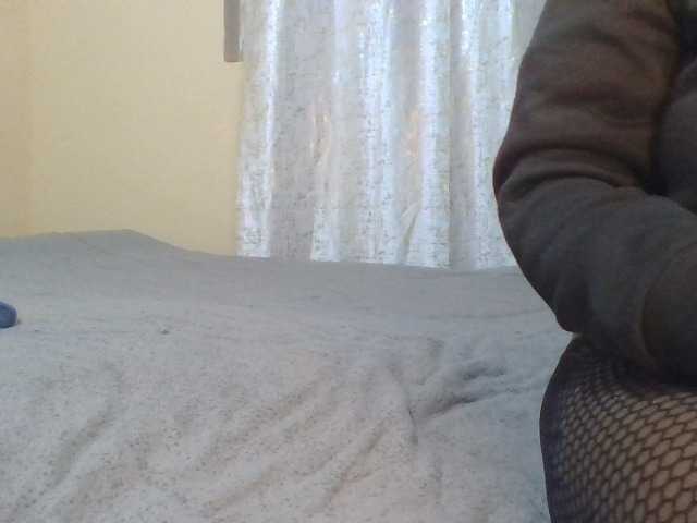 Shantell live cam on BongaCams