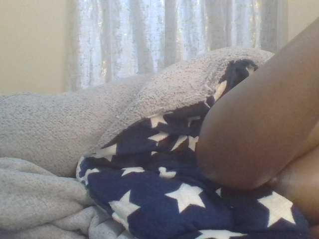 Shantell live cam on BongaCams