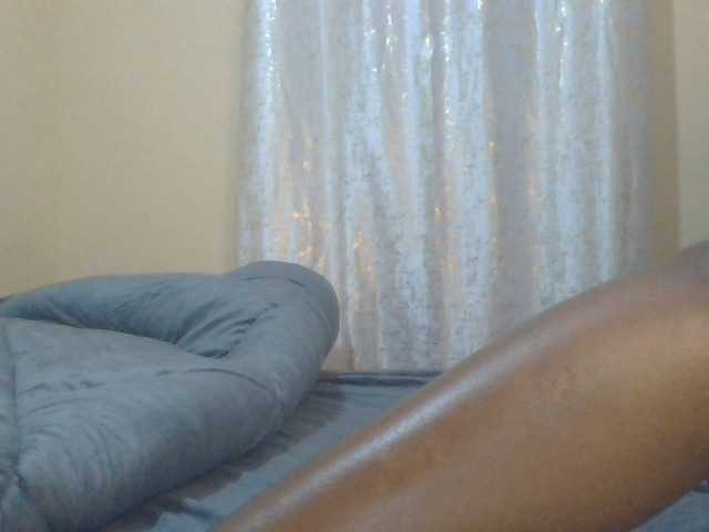 Shantell live cam on BongaCams