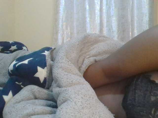 Shantell live cam on BongaCams