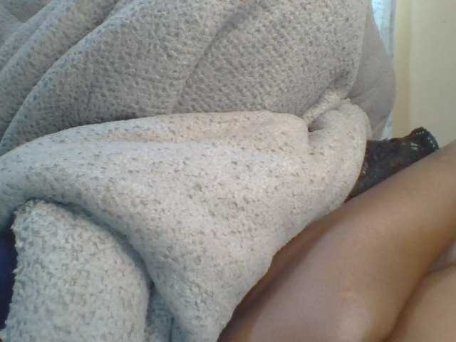 Shantell live cam on BongaCams