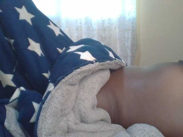 Shantell live cam on BongaCams
