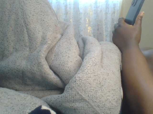 Shantell live cam on BongaCams