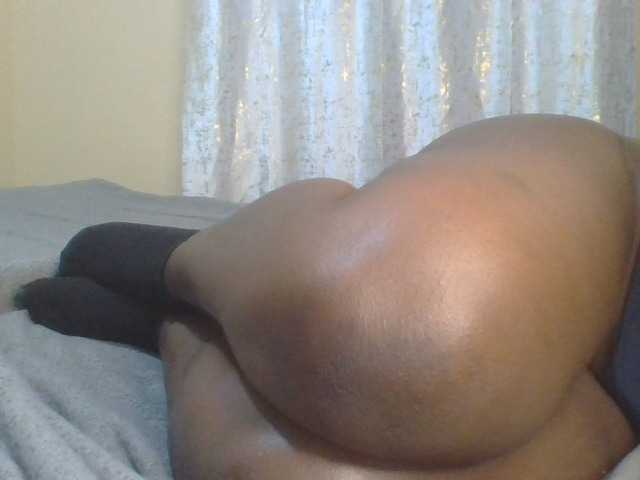 Shantell live cam on BongaCams