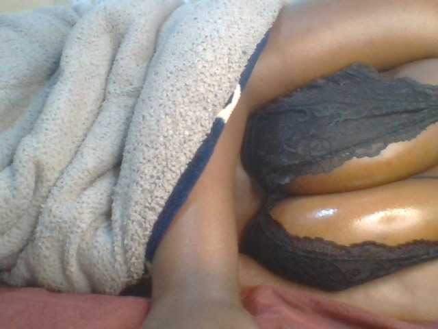 Shantell live cam on BongaCams