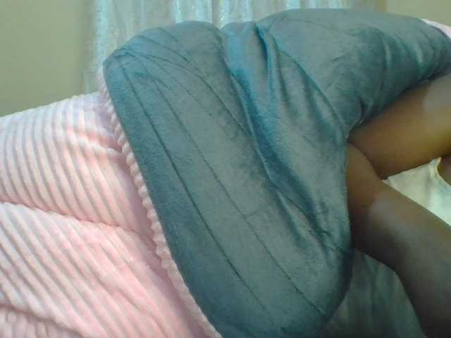 Shantell live cam on BongaCams
