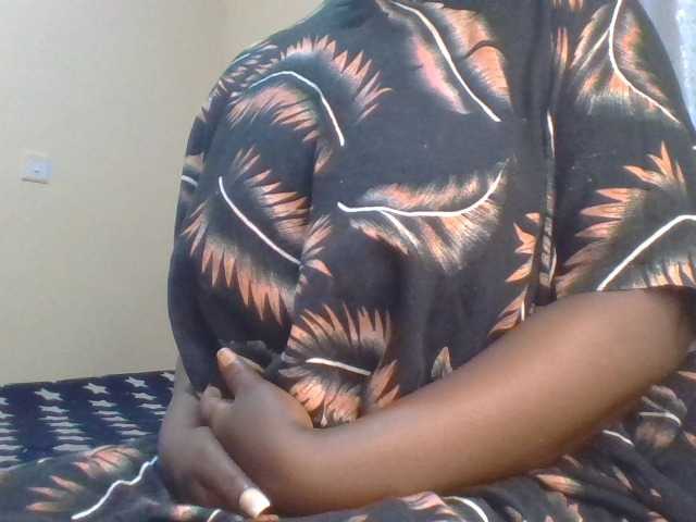Shantell live cam on BongaCams