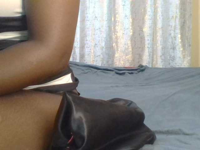 Shantell live cam on BongaCams