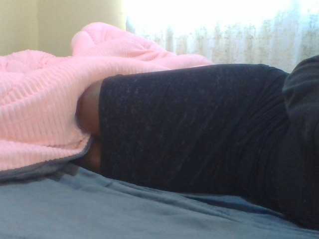Shantell live cam preview