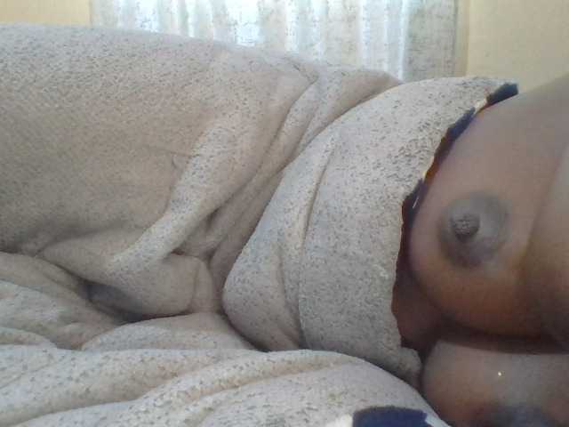 Shantell live cam on BongaCams