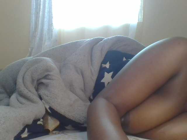 Shantell live cam on BongaCams