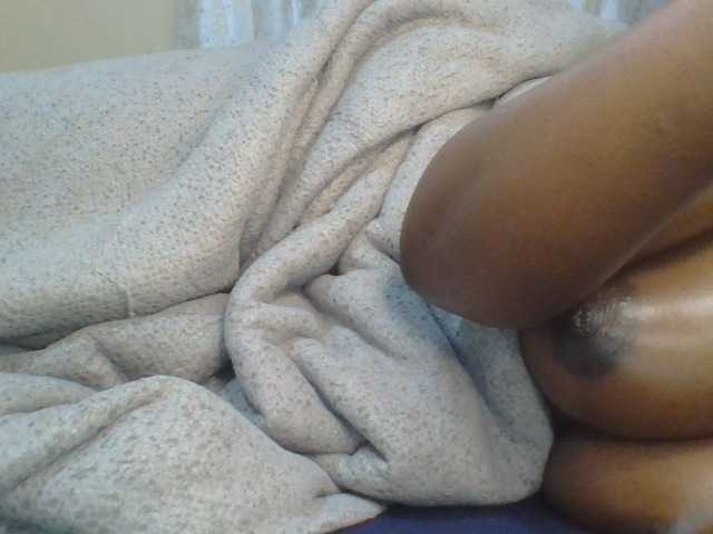 Shantell live cam on BongaCams