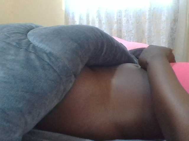 Shantell live cam on BongaCams
