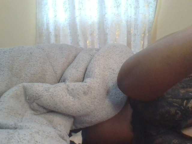 Shantell live cam on BongaCams