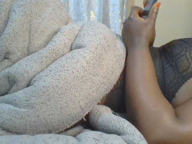 Shantell live cam on BongaCams