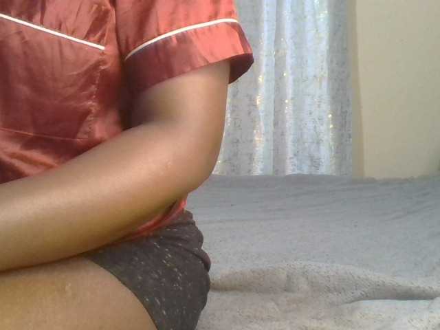 Shantell live cam on BongaCams