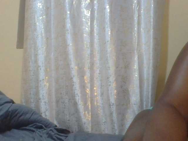 Shantell live cam on BongaCams