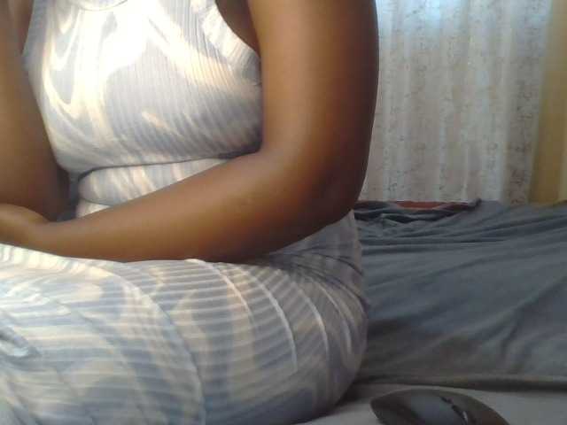 Shantell live cam on BongaCams