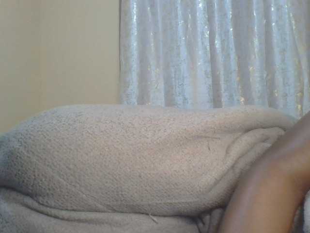Shantell live cam on BongaCams