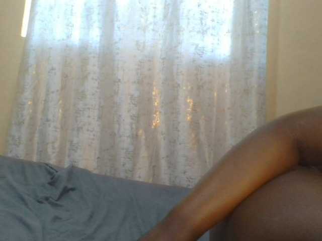 Shantell live cam on BongaCams