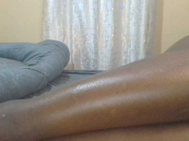 Shantell live cam preview