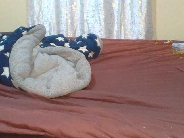 Shantell live cam on BongaCams