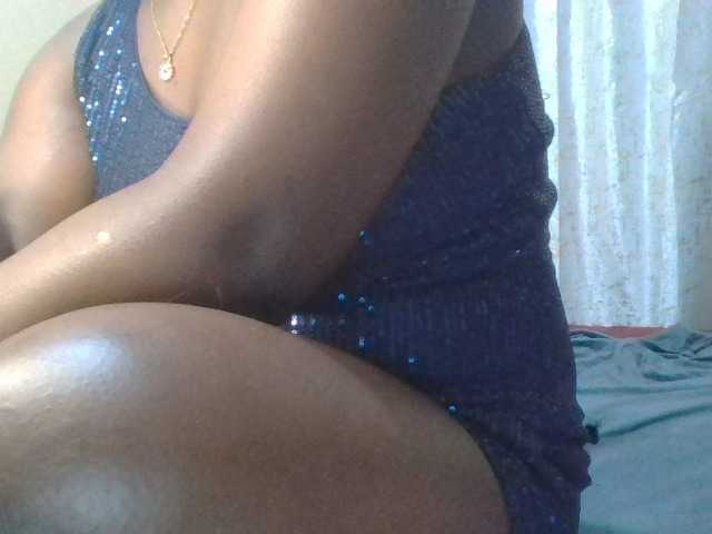 Shantell live cam on BongaCams