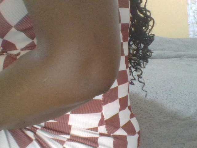 Shantell live cam on BongaCams