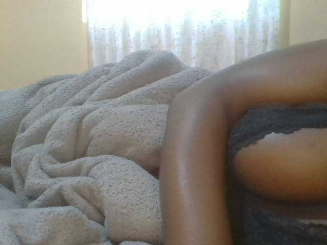Shantell live cam on BongaCams