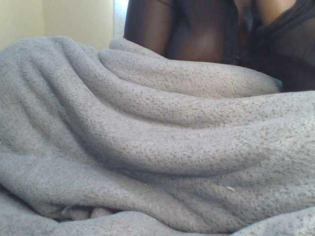 Shantell live cam on BongaCams