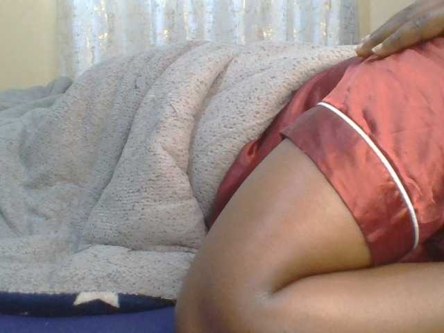 Shantell live cam on BongaCams