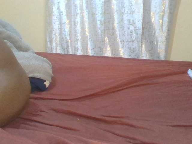 Shantell live cam on BongaCams