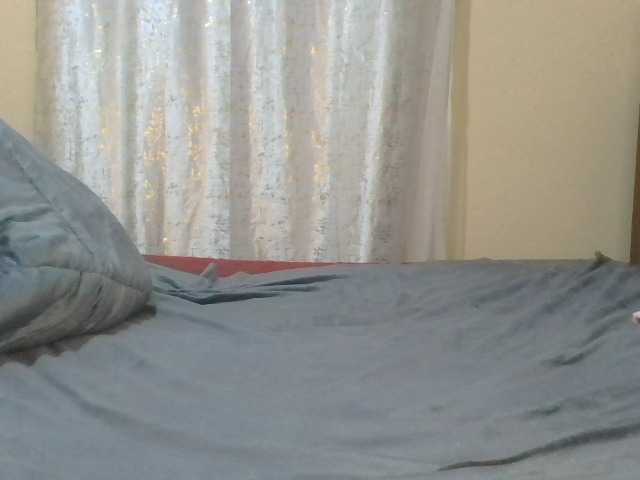 Shantell live cam preview