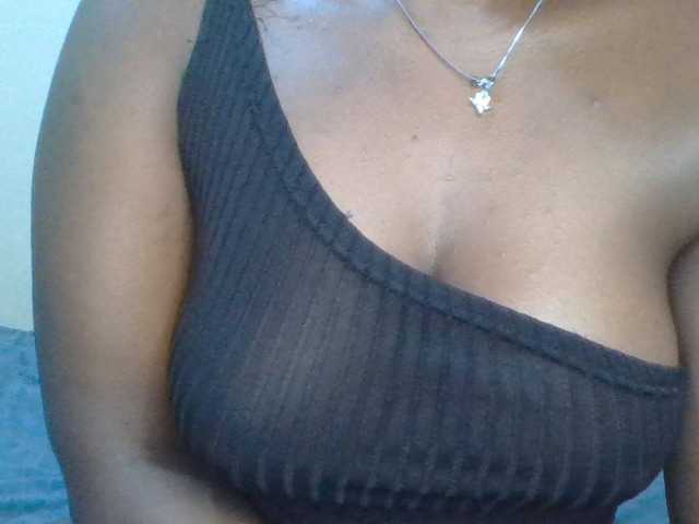 Shantell, en vivo ahora en BongaCams