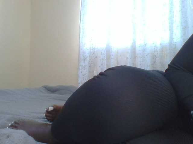Shantell live webcam show