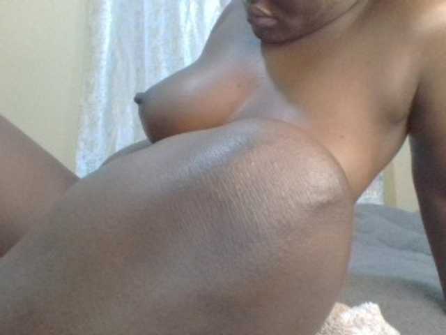 Shantell live cam on BongaCams