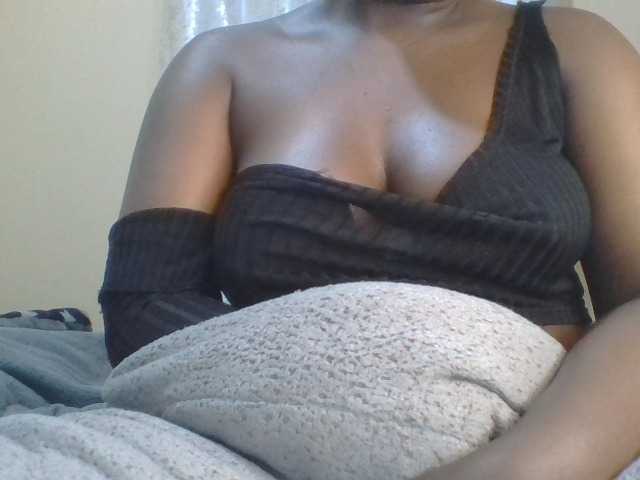 Shantell live cam